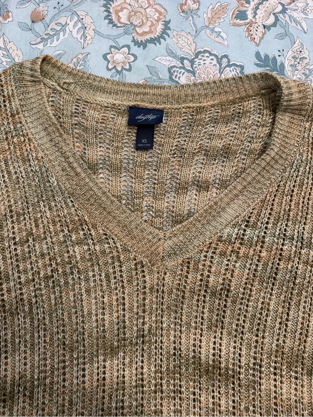 Daytrip Olive Multi V-Neck Lightweight Knit Sweater